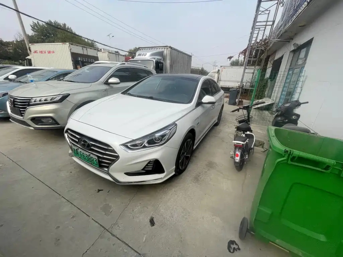 HYUNDAI SONATA PLUG IN HYBRID  2021