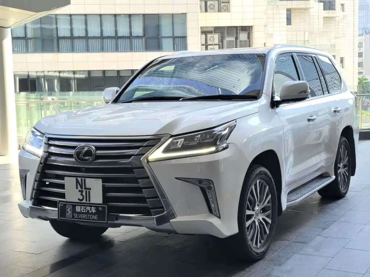 LEXUS LX
