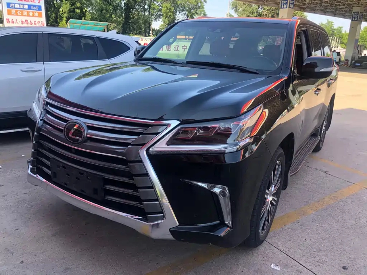 LEXUS LX