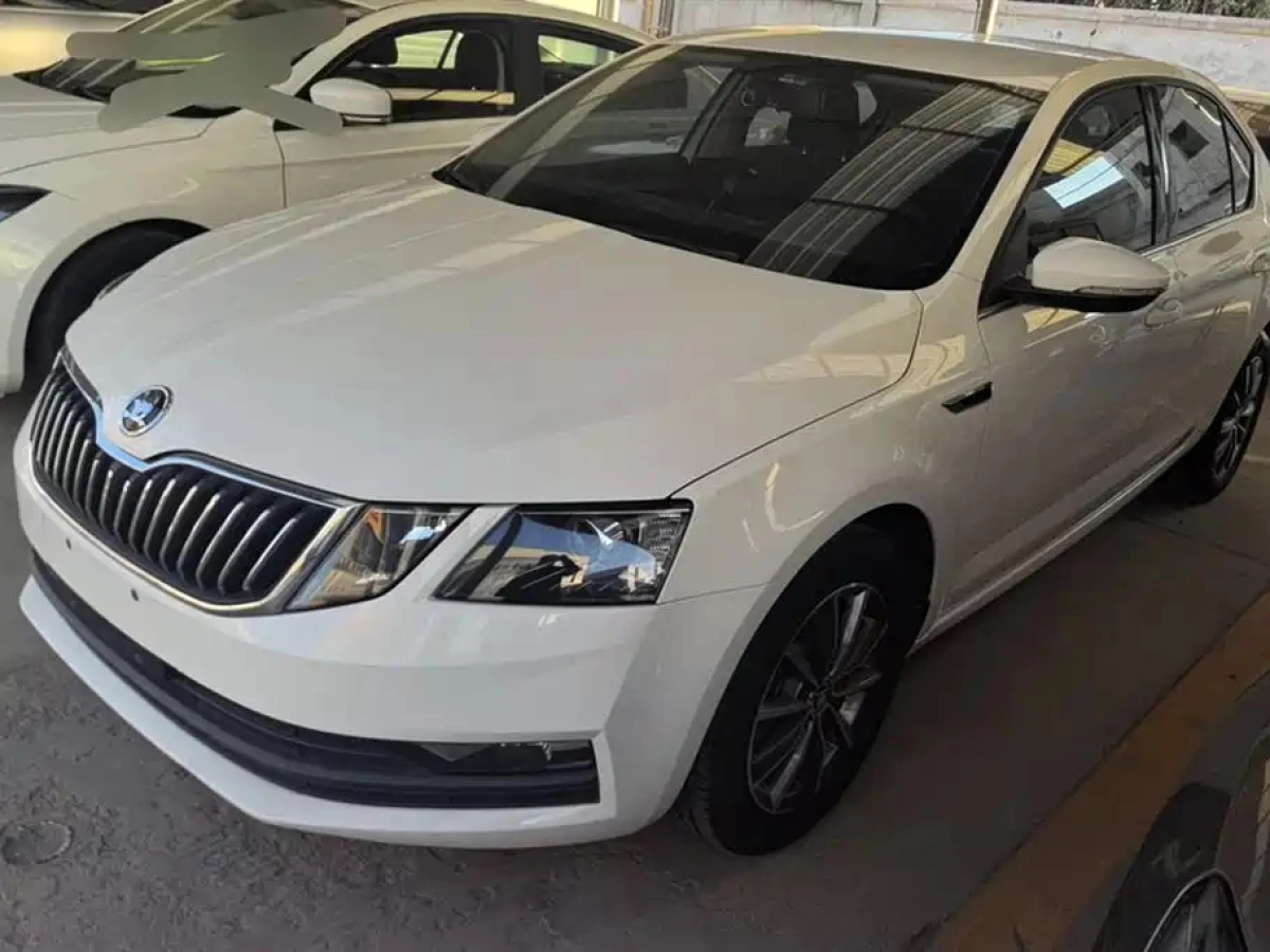 SKODA OCTAVIA