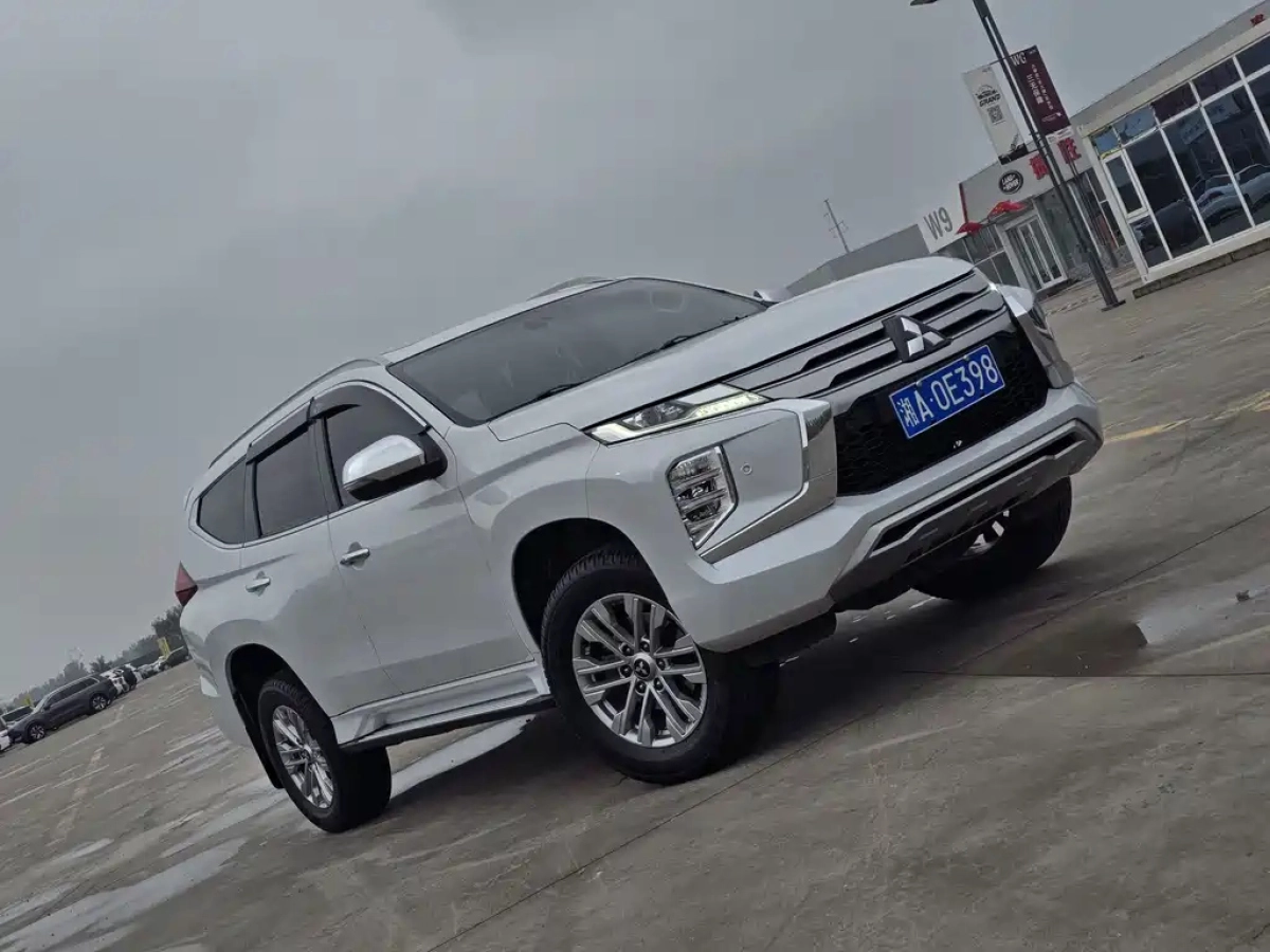 MITSUBISHI PAJERO.SPORT IMPORT  2020