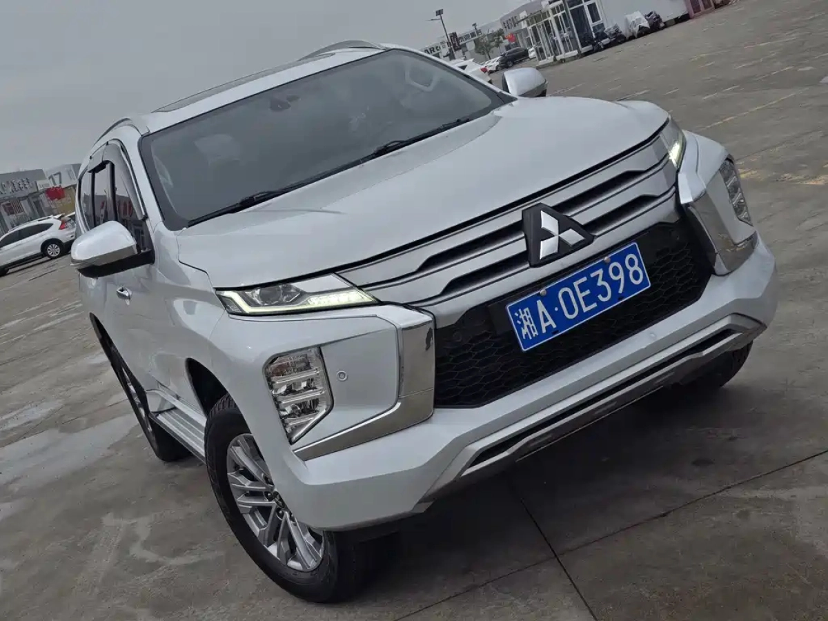 MITSUBISHI PAJERO.SPORT IMPORT