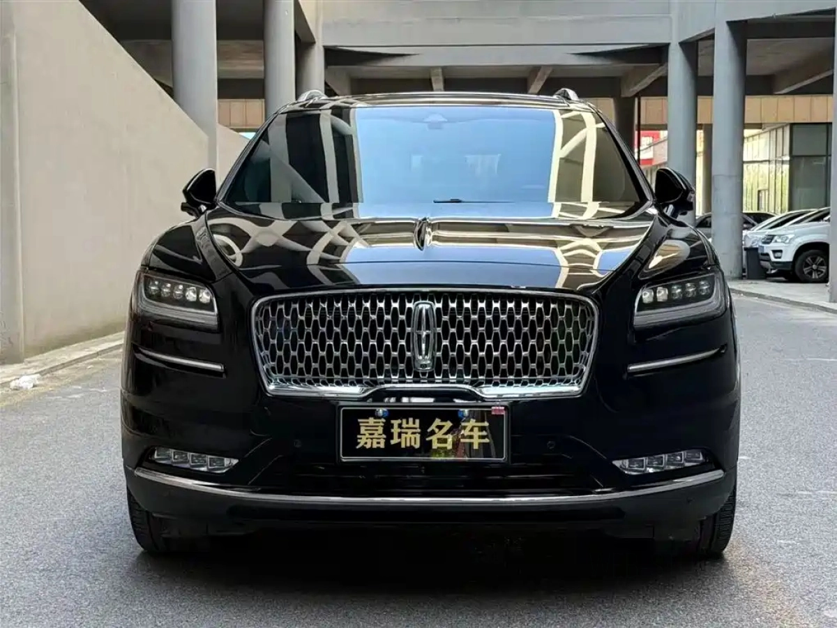 LINCOLN NAVIGATOR