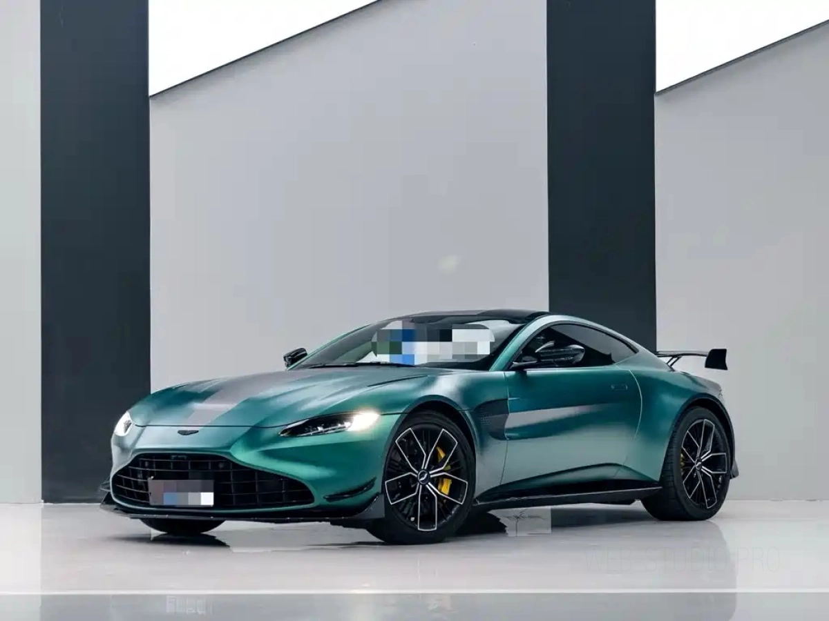 ASTON MARTIN V8 VANTAGE