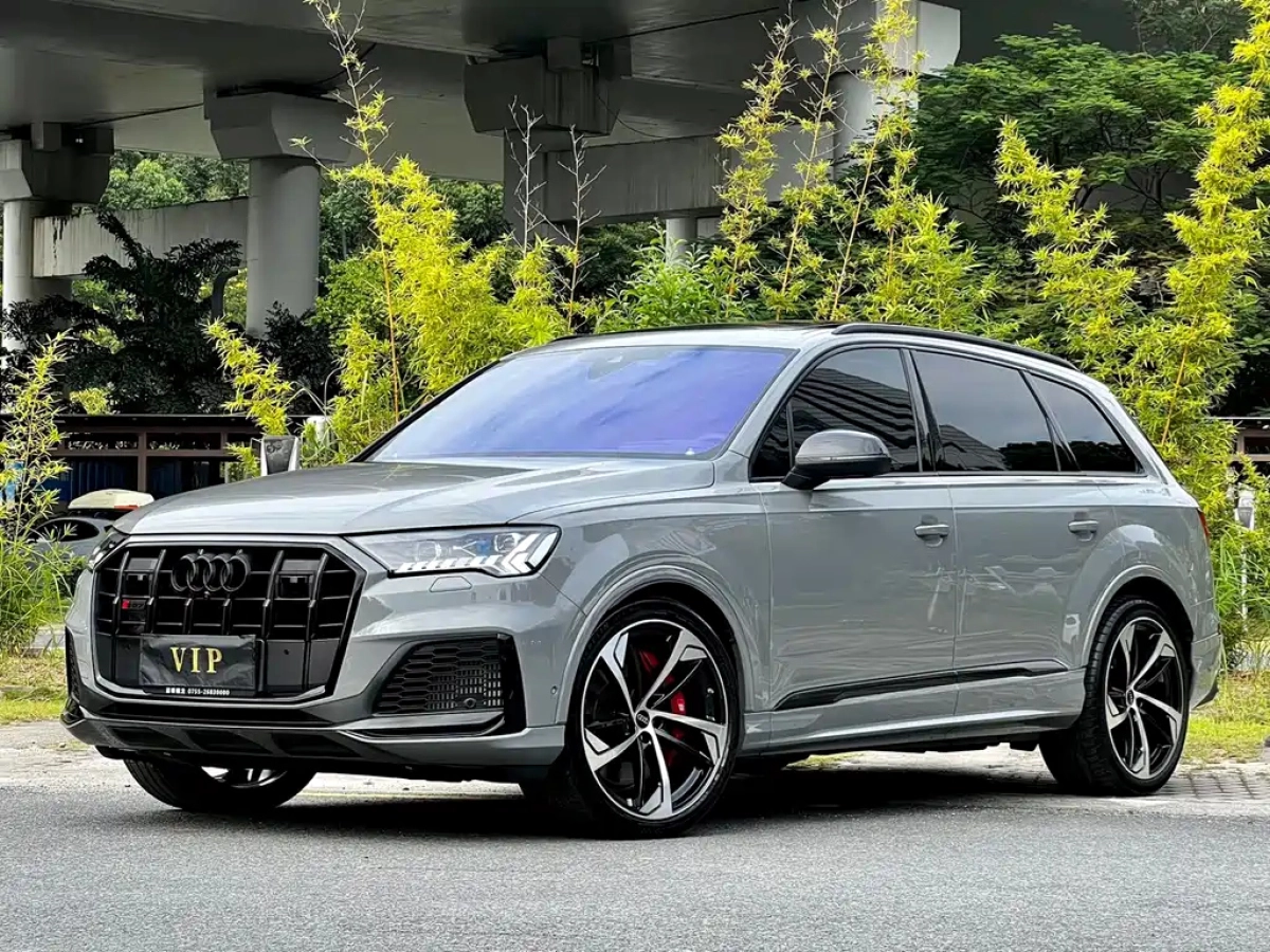 AUDI SQ7