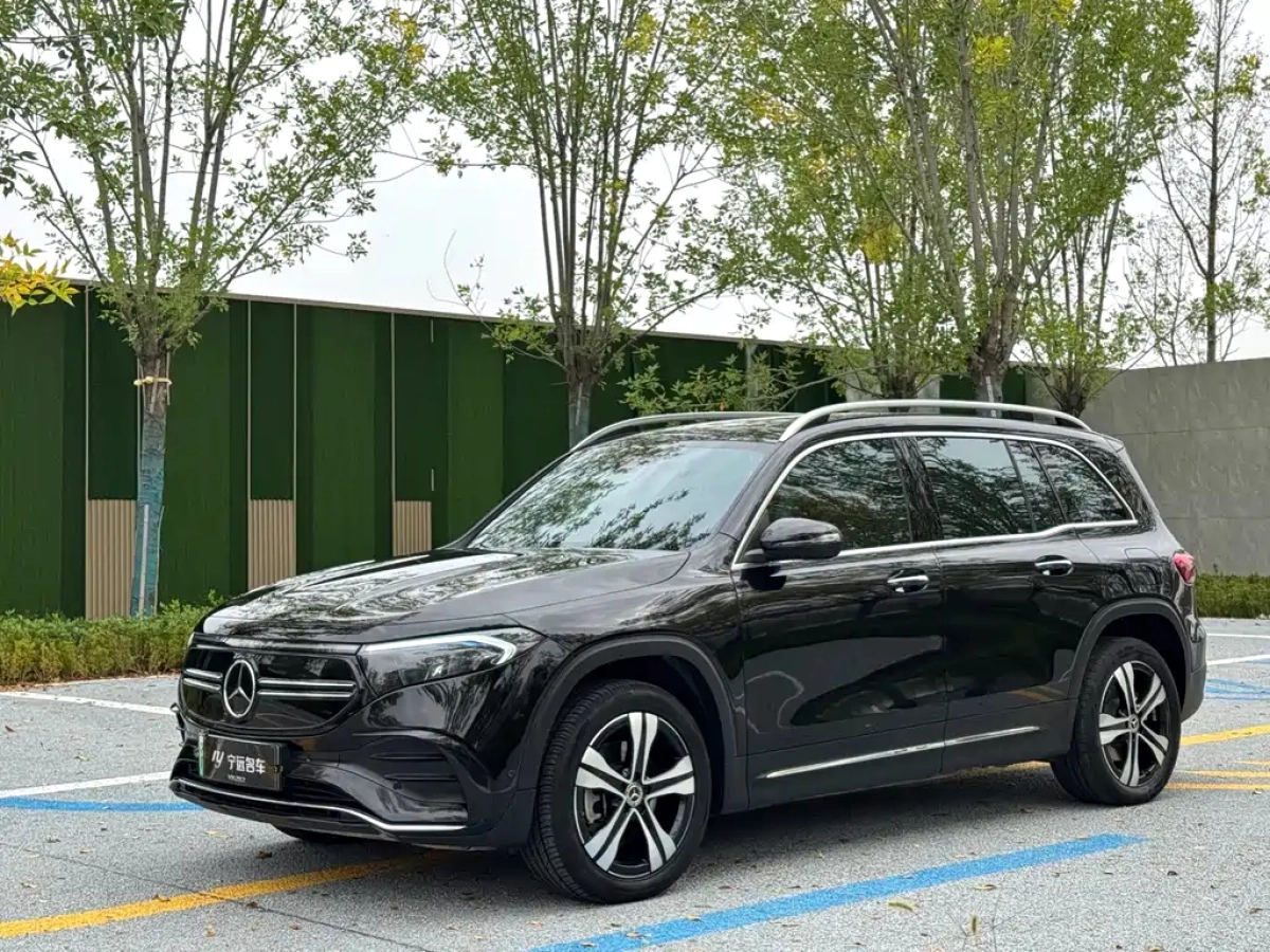 MERCEDES BENZ EQB  2022