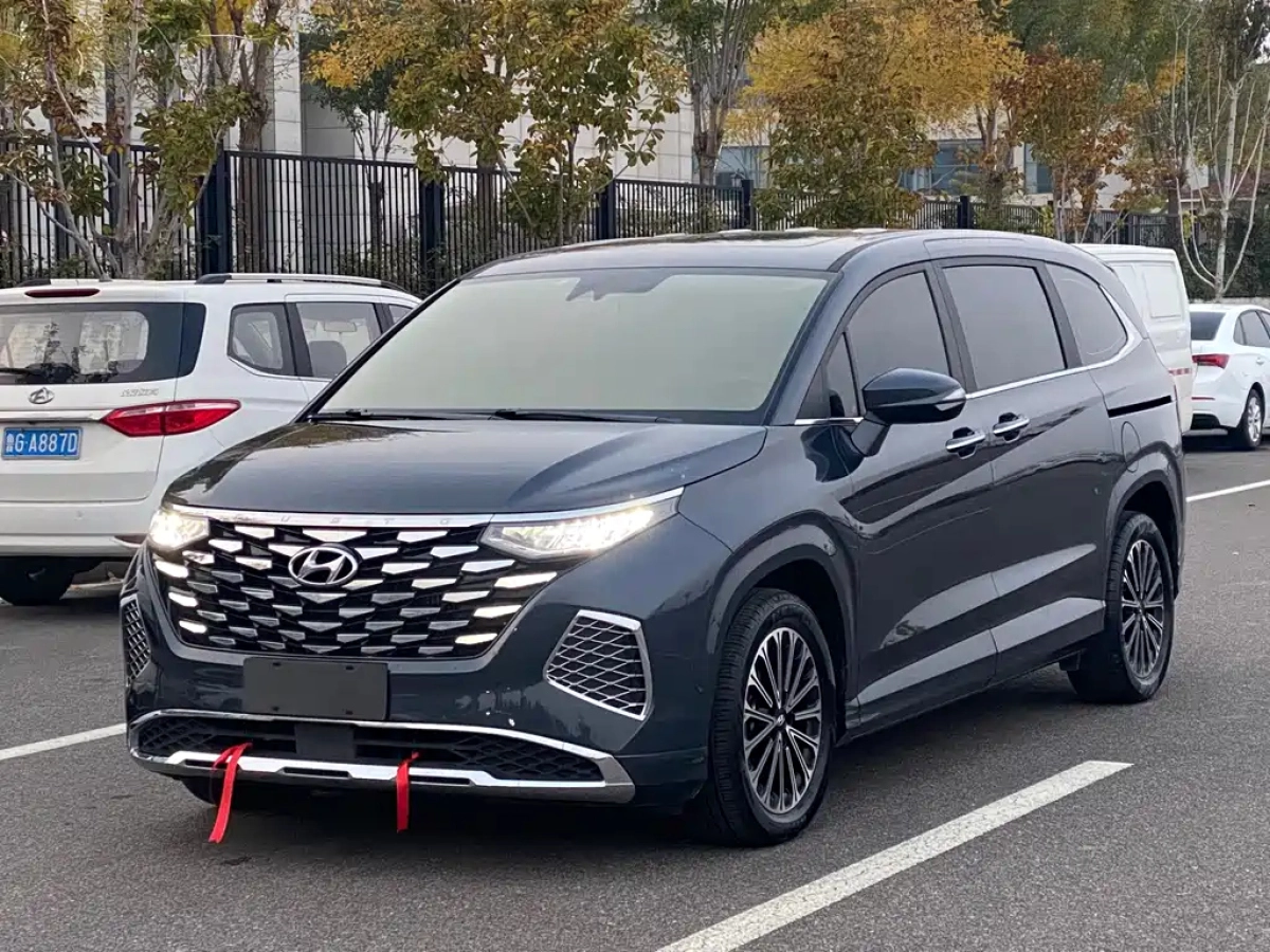 HYUNDAI CUSTO  2025