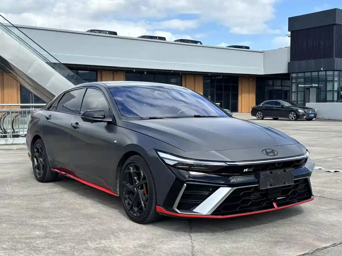 HYUNDAI ELANTRA  2023