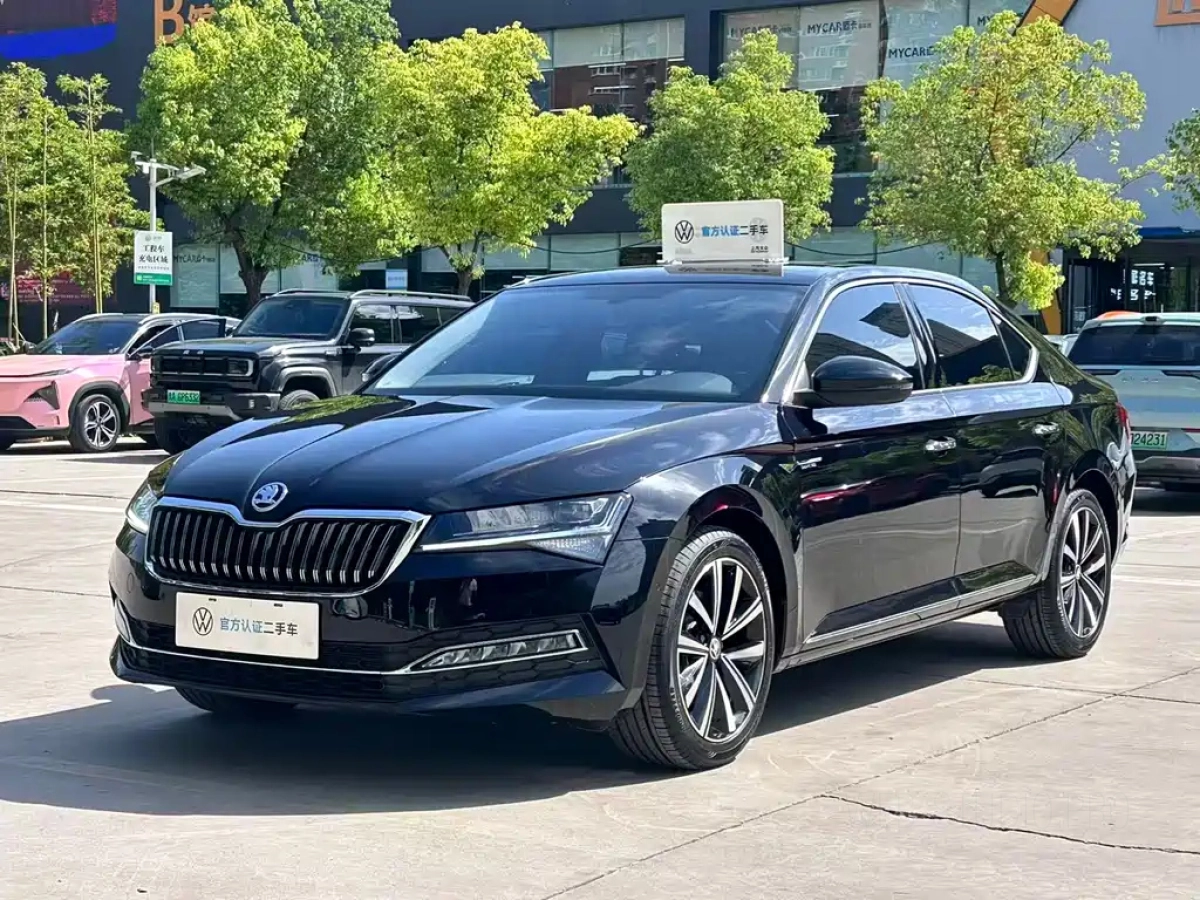 SKODA SUPERB  2024