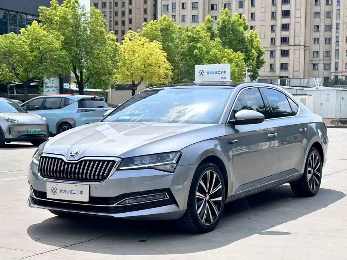 SKODA SUPERB  2024
