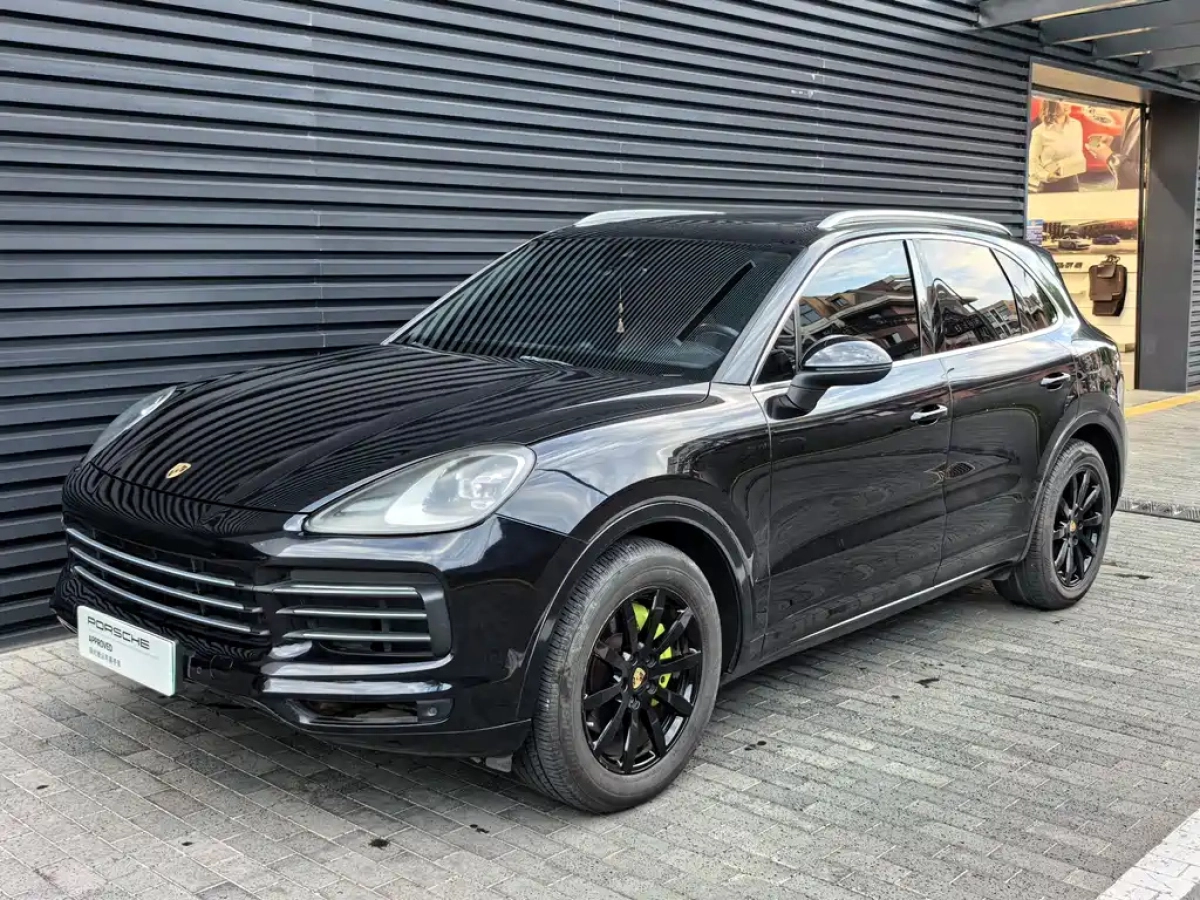 PORSCHE CAYENNE NEW ENERGY  2019