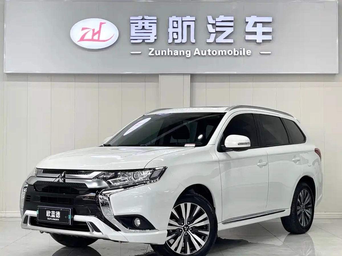 MITSUBISHI OUTLANDER  2022