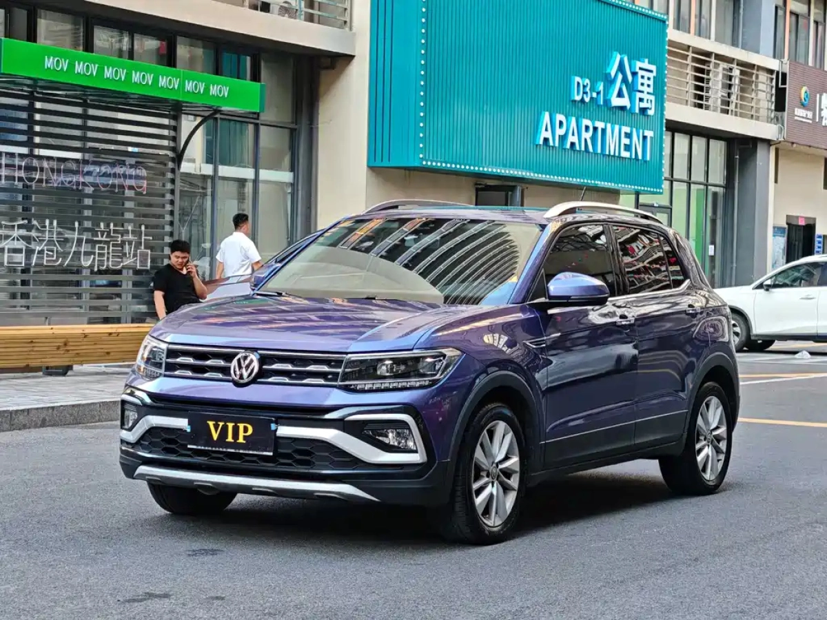 VOLKSWAGEN T-CROSS
