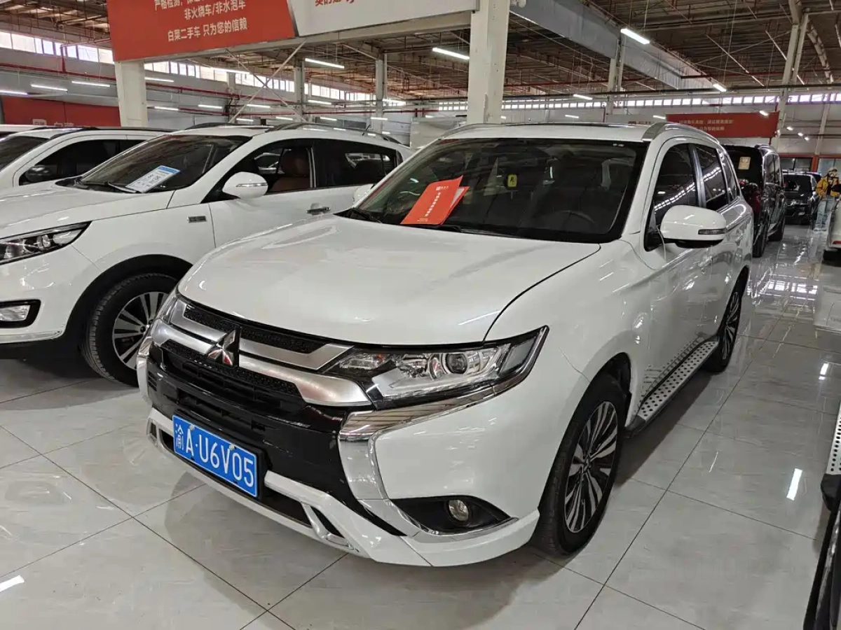 MITSUBISHI OUTLANDER