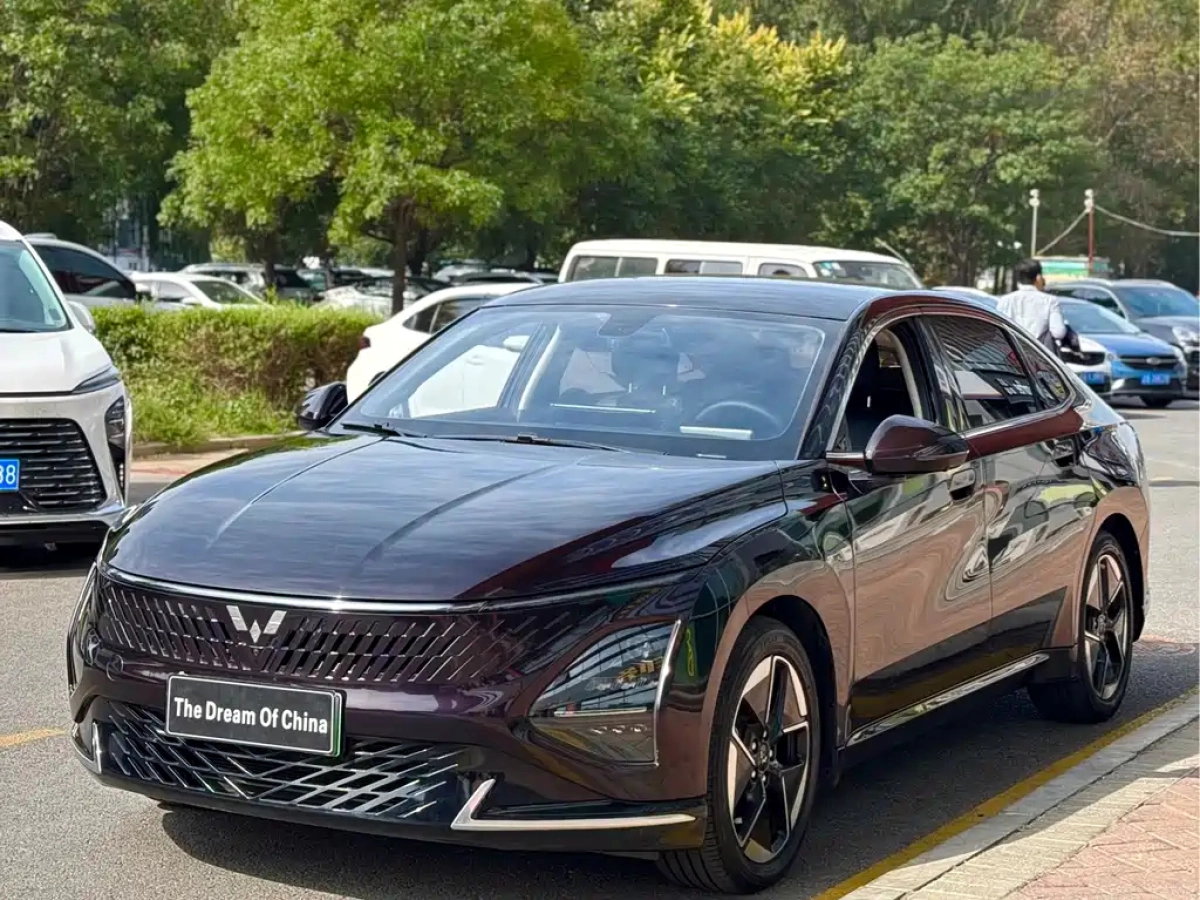 SGMW WULING STARLIGHT