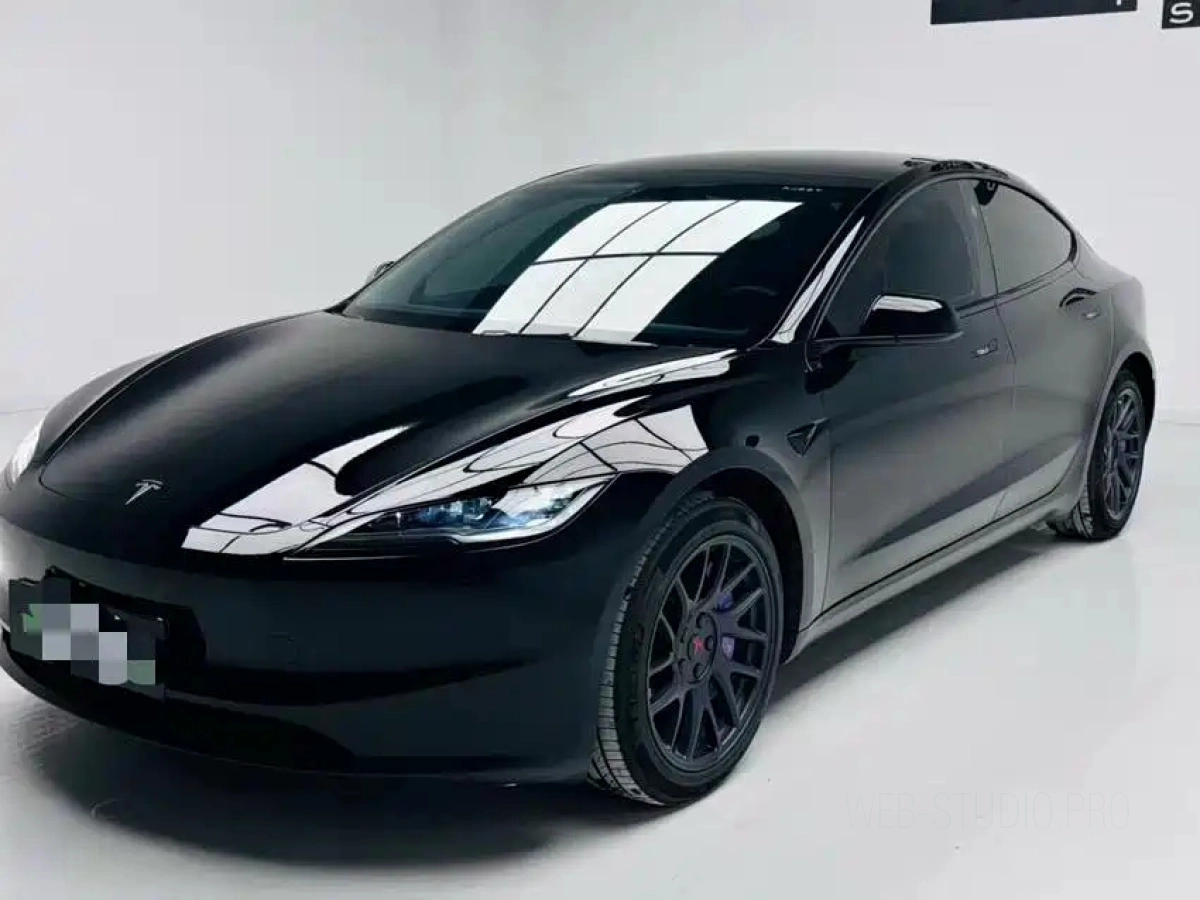 TESLA MODEL 3