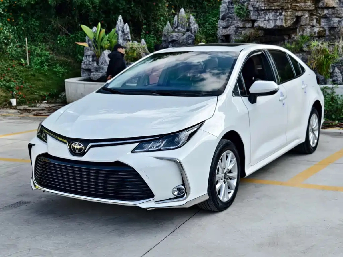 TOYOTA COROLLA  2023