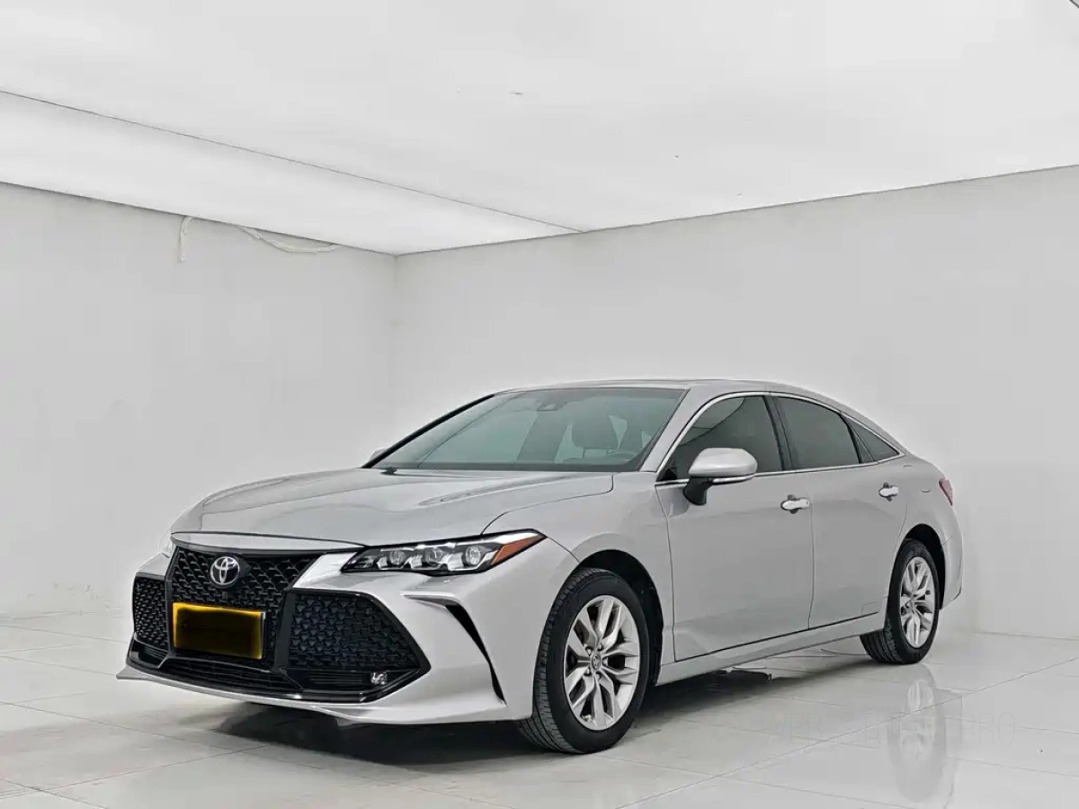 TOYOTA AVALON  2020