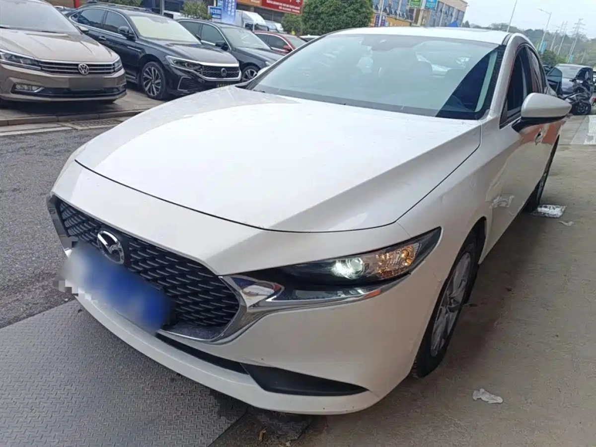 MAZDA 3 AXELA