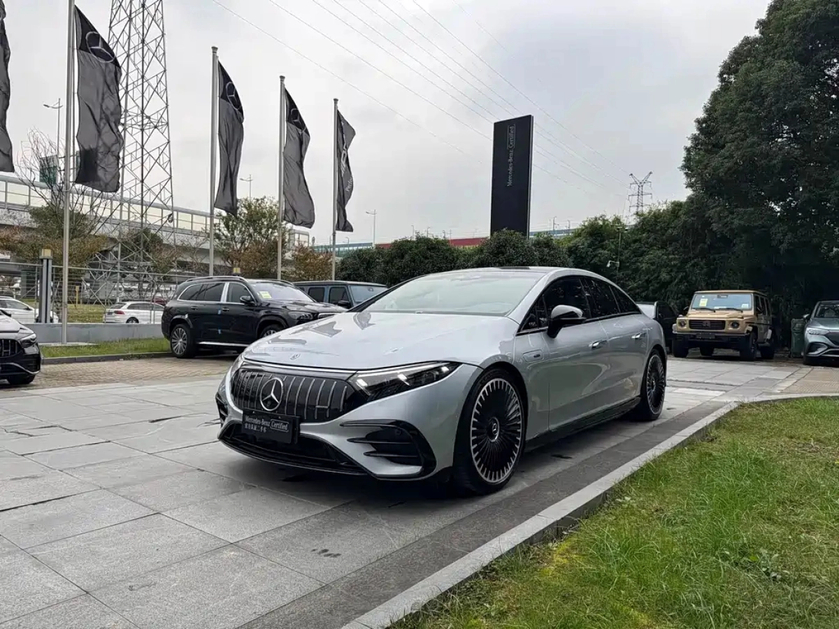 MERCEDES BENZ EQS AMG