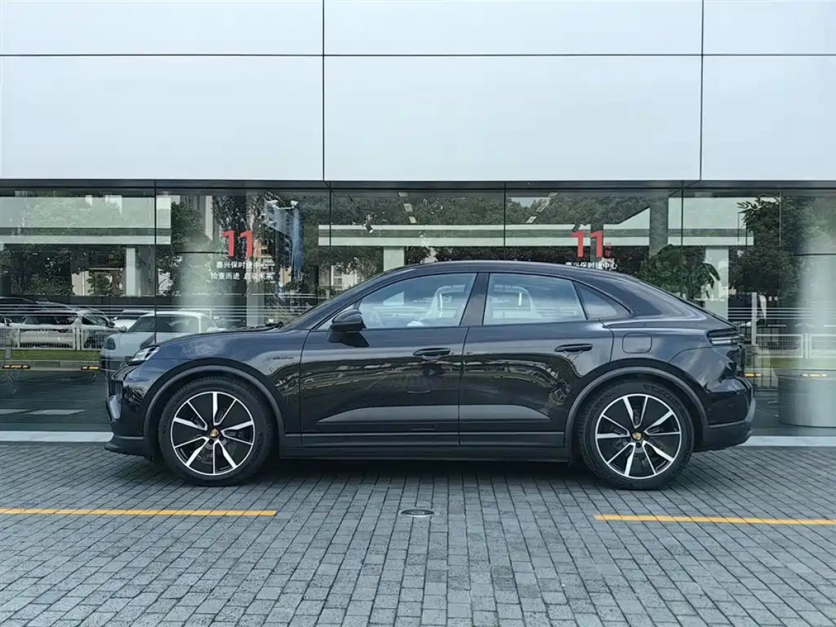 PORSCHE MACAN NEW ENERGY