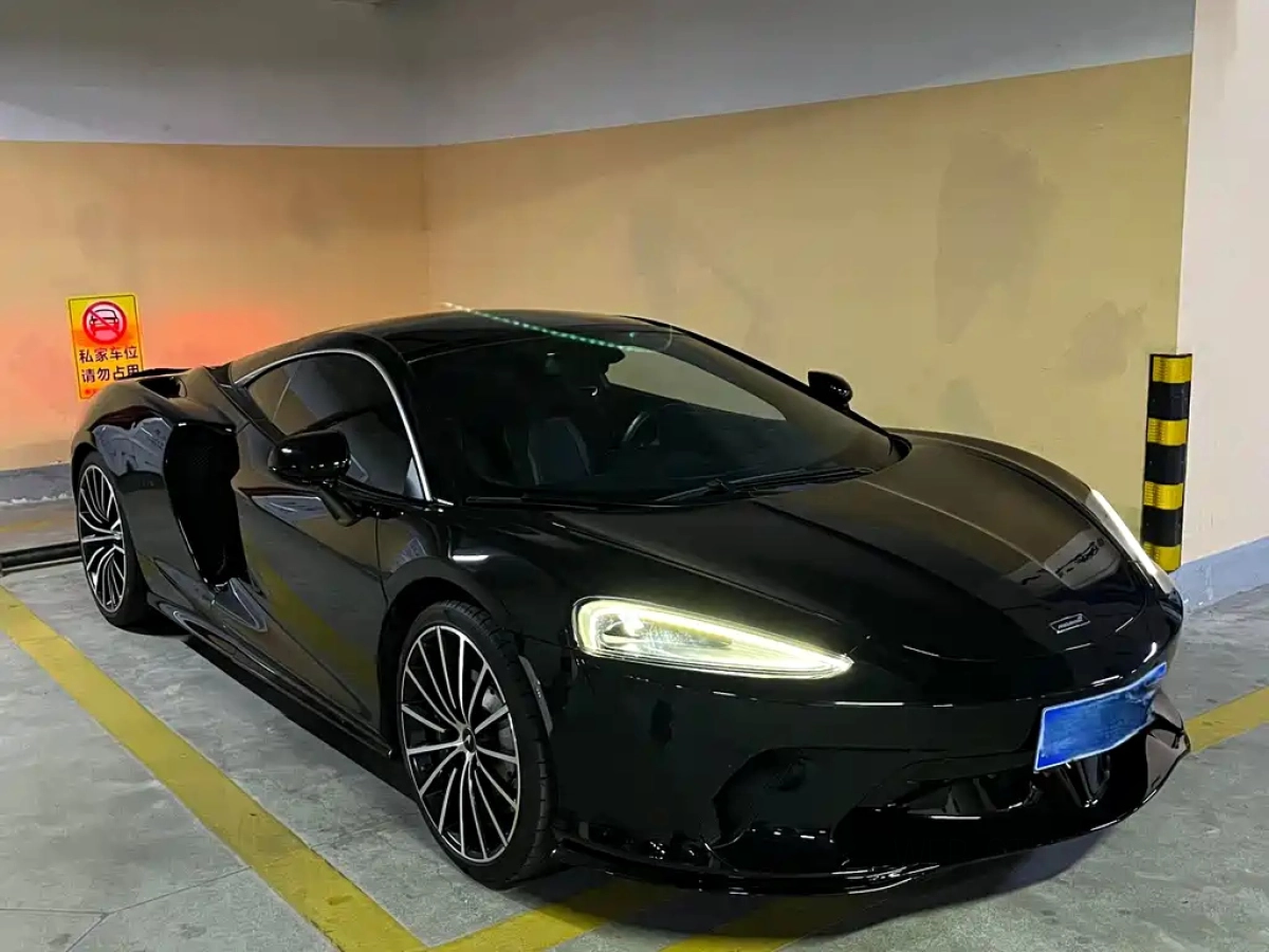 MCLAREN GT