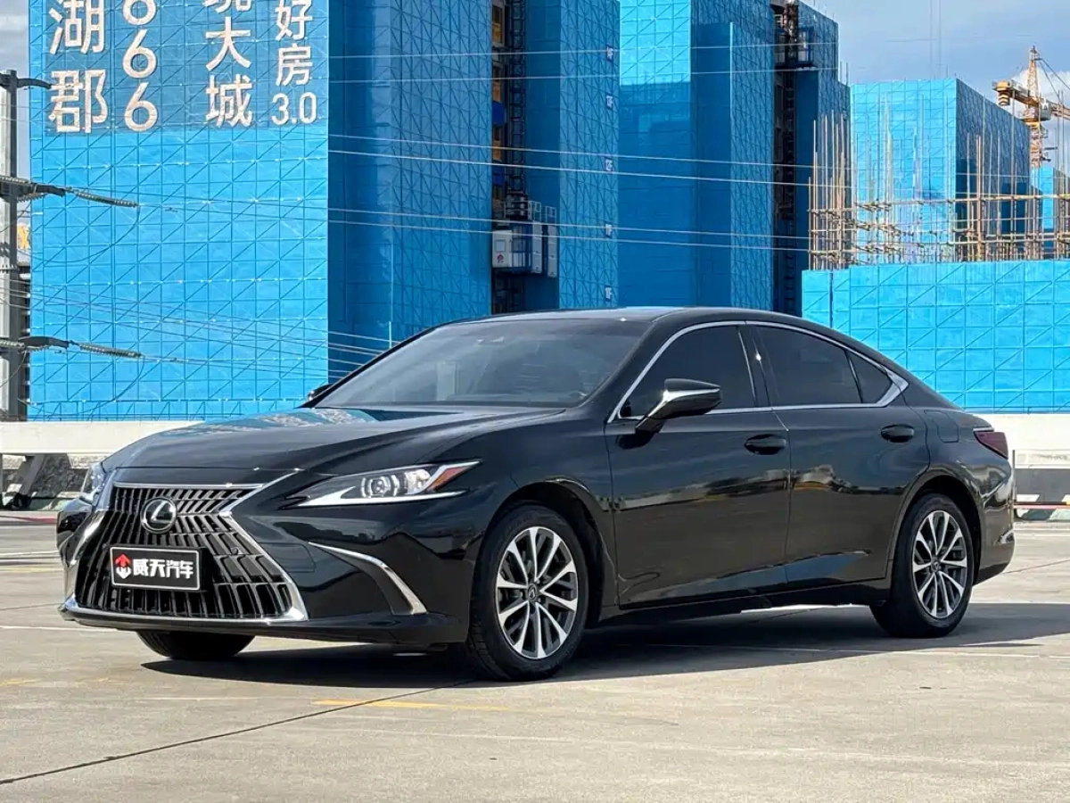 LEXUS ES  2024
