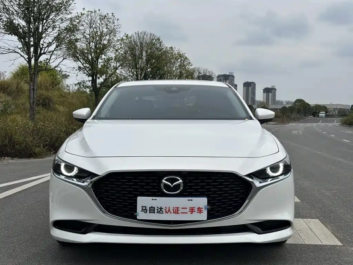 MAZDA 3 AXELA