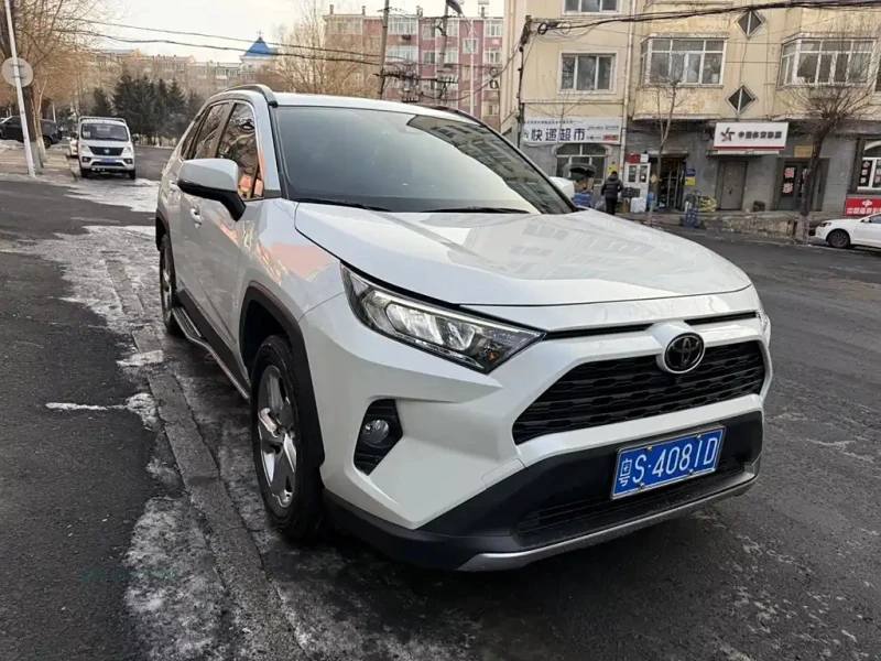 TOYOTA RAV4 RONGFANG