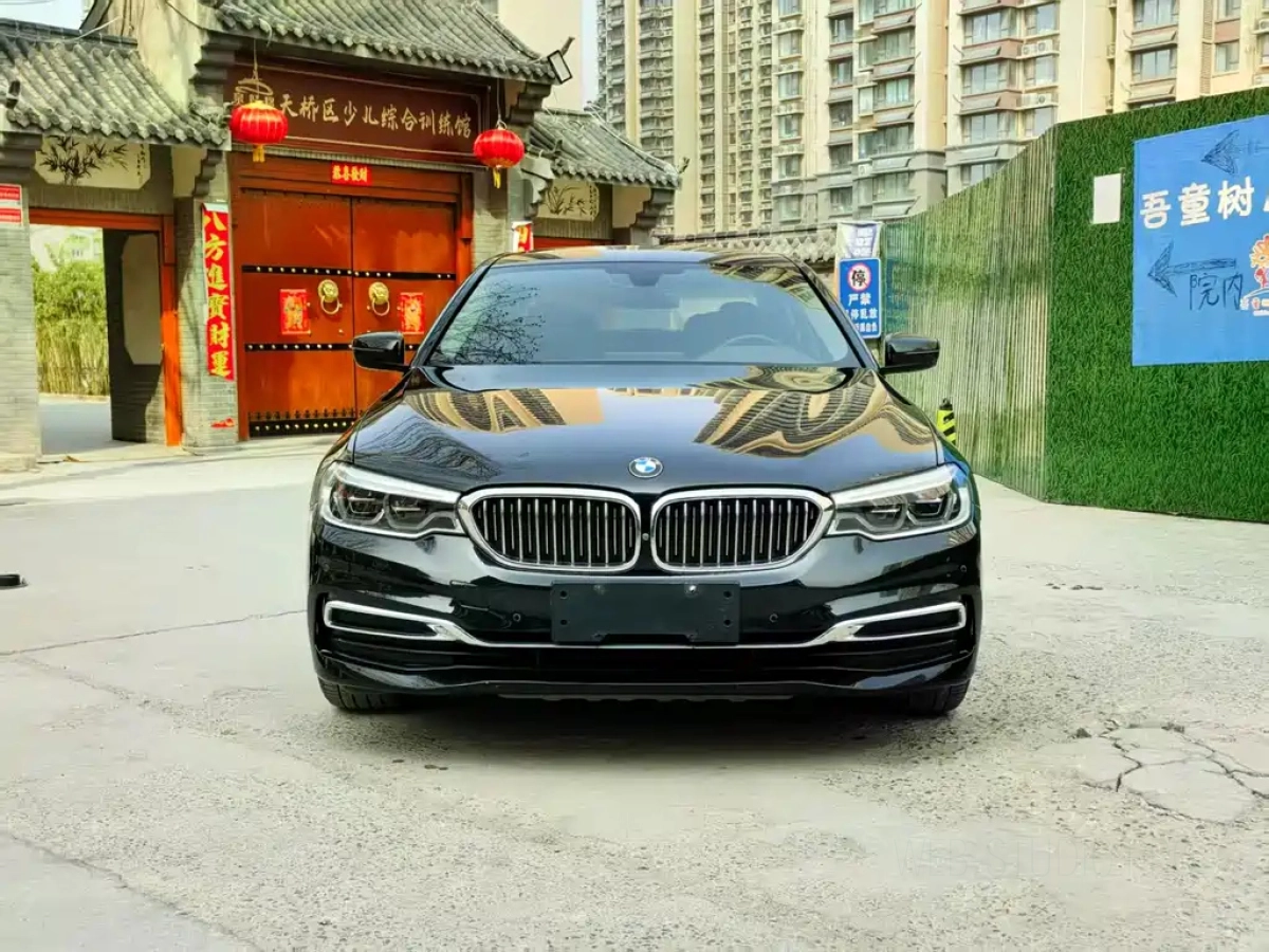 BMW 5-SERIES