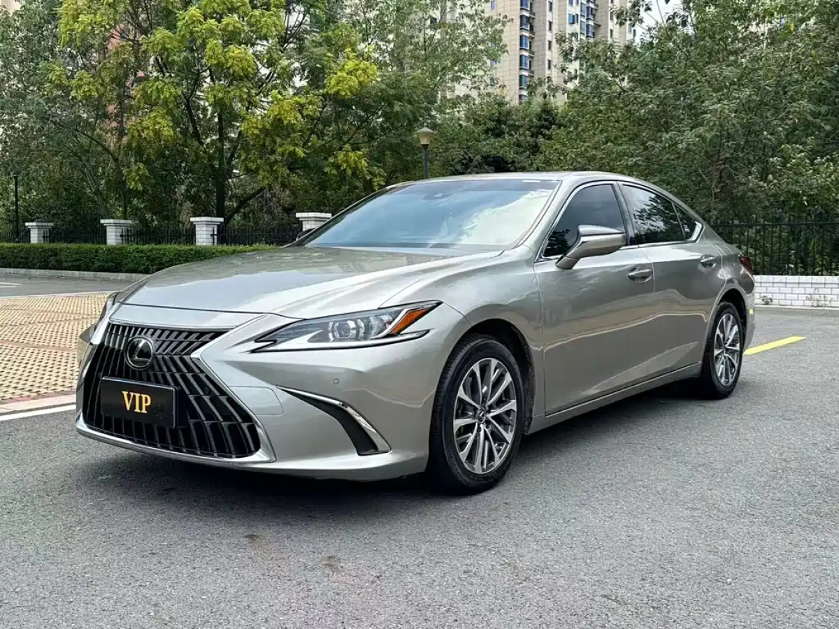 LEXUS ES  2024