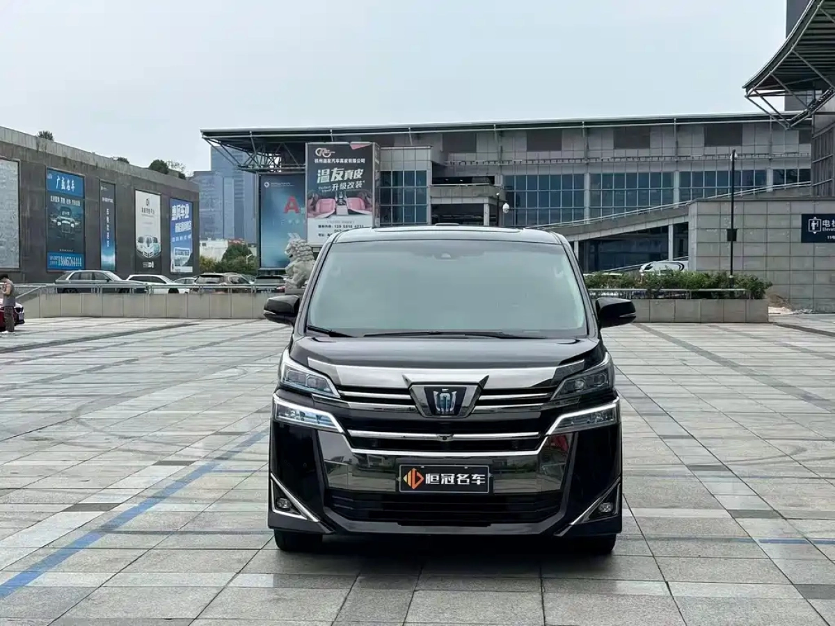 TOYOTA VELLFIRE