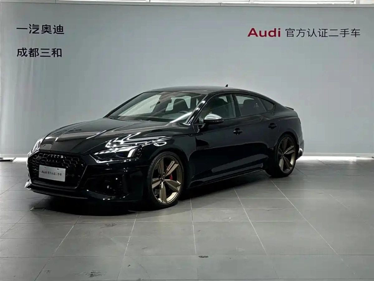 AUDI RS 5  2024
