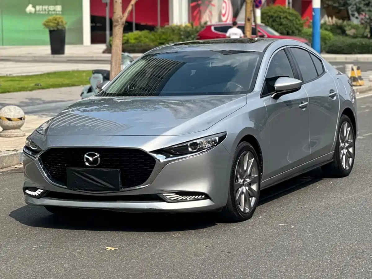 MAZDA 3 AXELA
