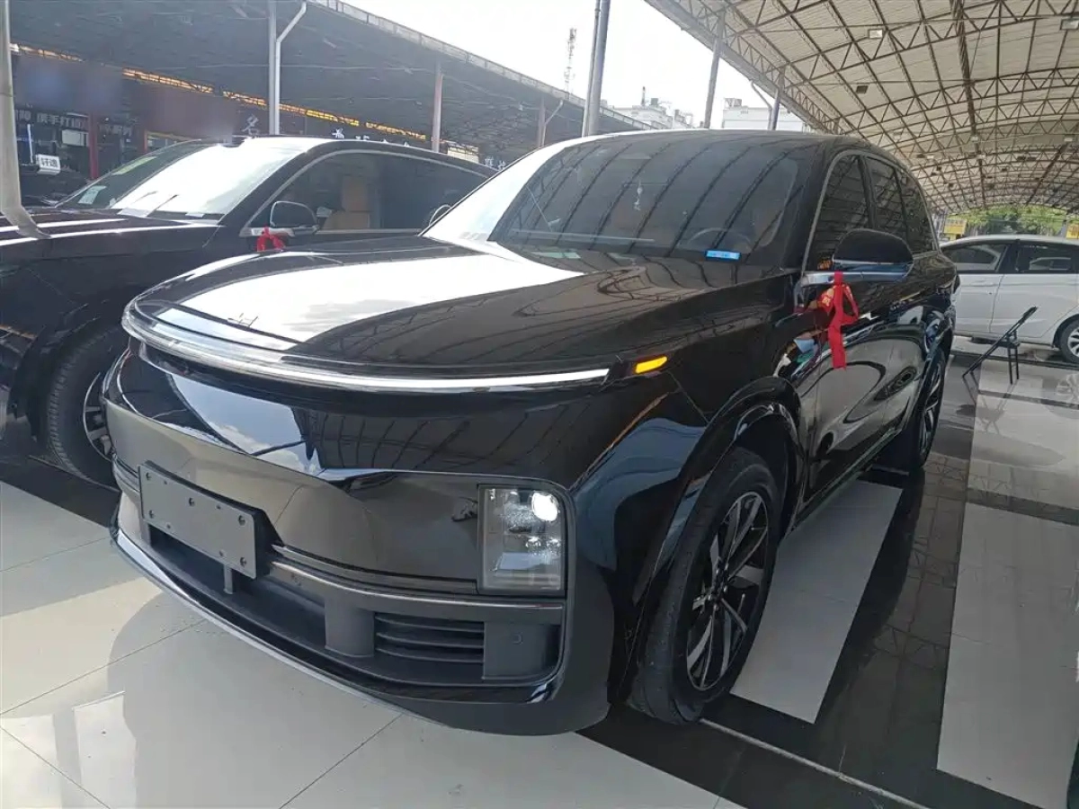 LI AUTO L8