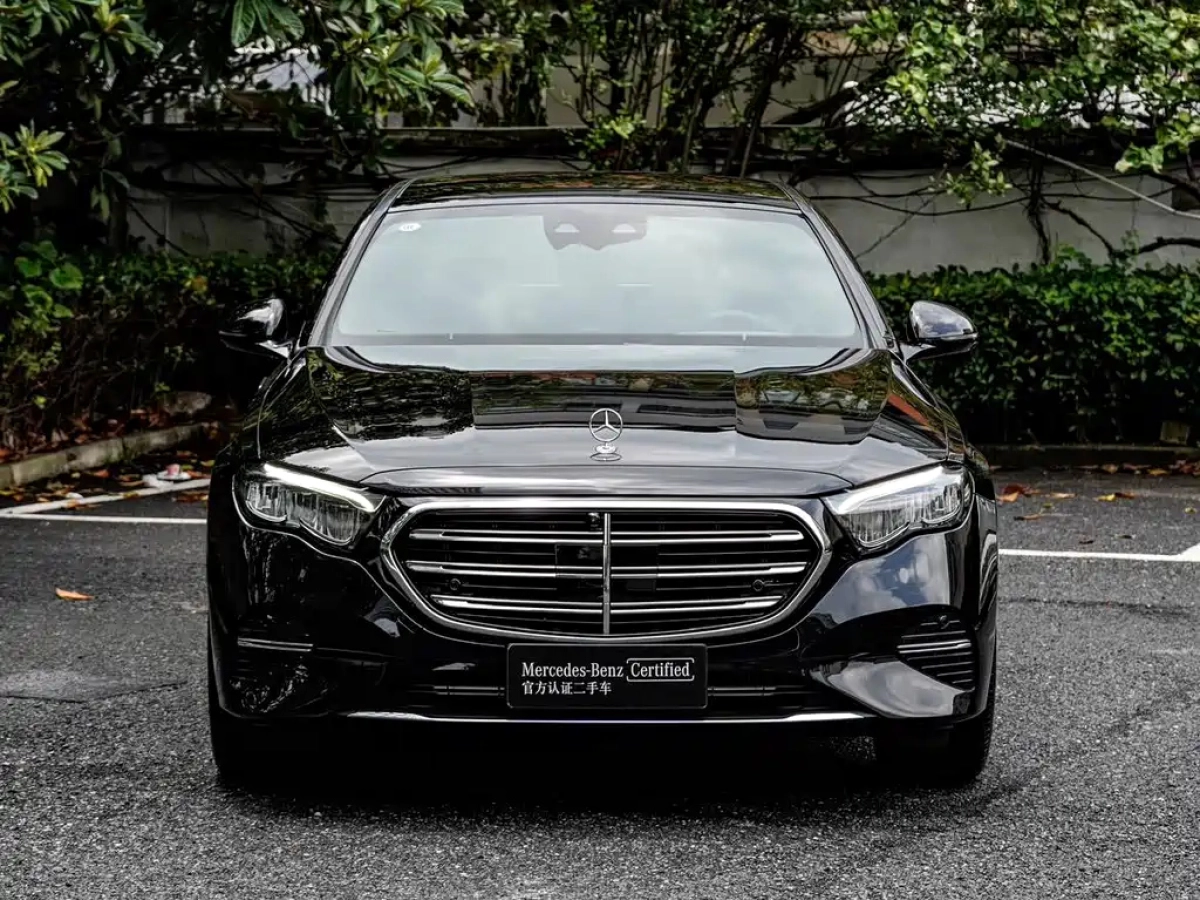 MERCEDES BENZ E-CLASS