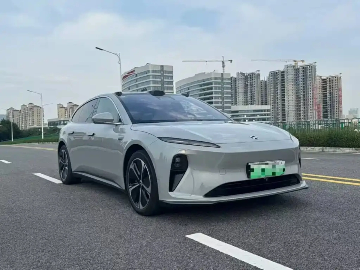 NIO ET5T