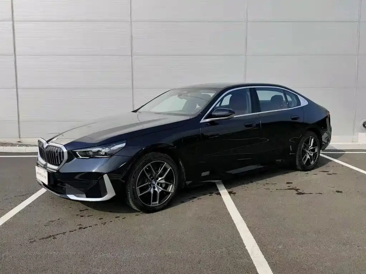 BMW I5  2025