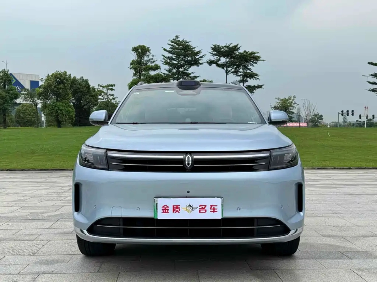 HUAWEI HARMON AITO M7