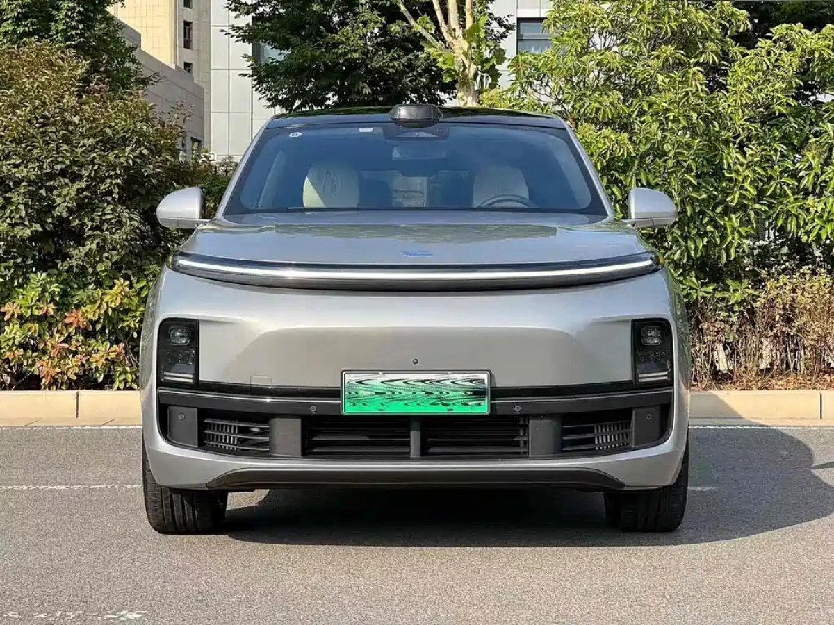LI AUTO L8