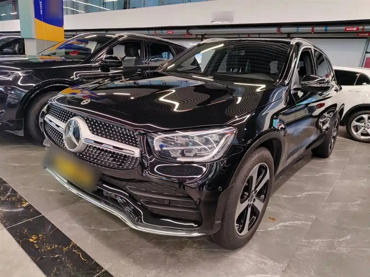 MERCEDES BENZ GLC