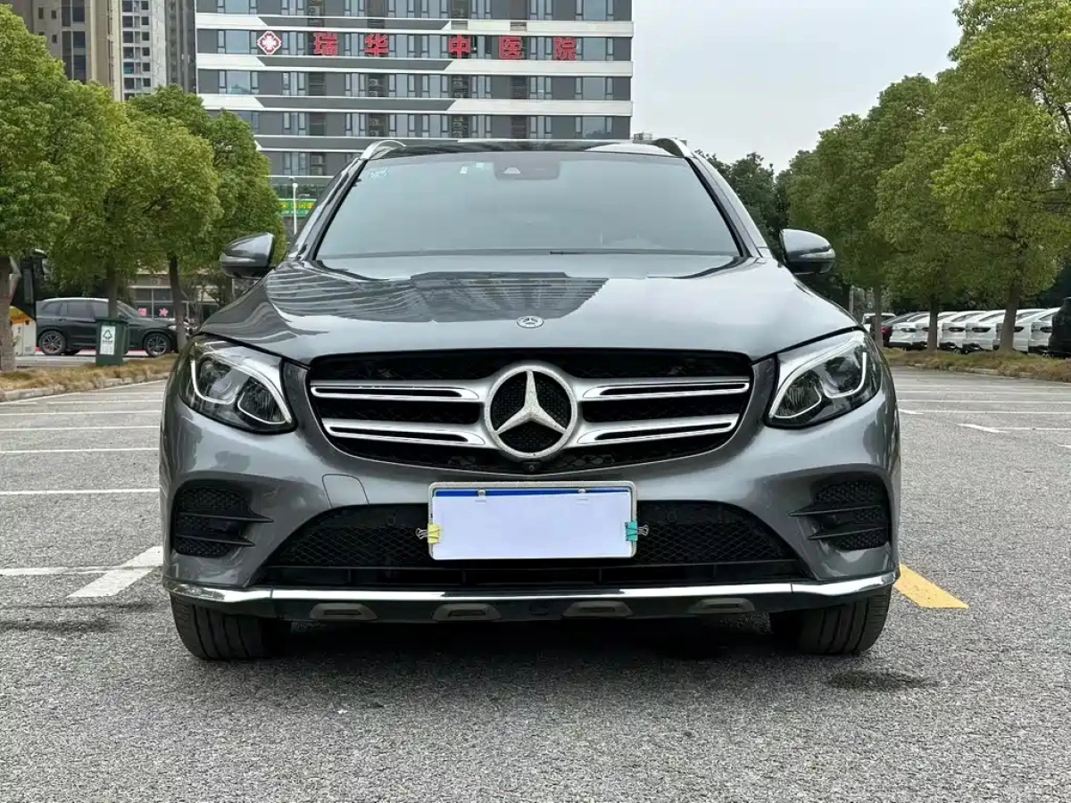 MERCEDES BENZ GLC