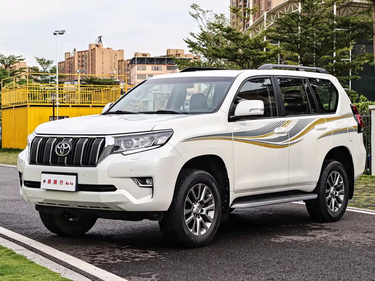 TOYOTA PRADO