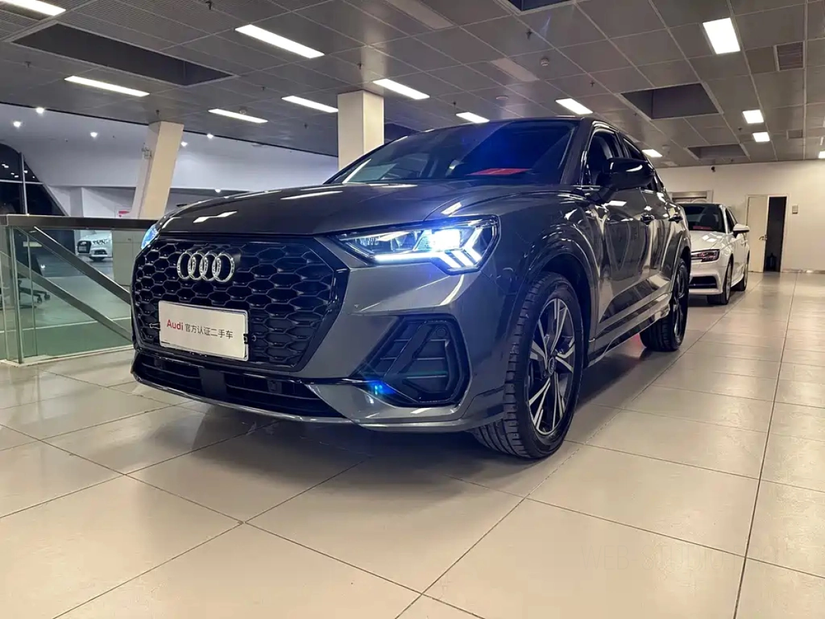 AUDI Q3 SPORTBACK