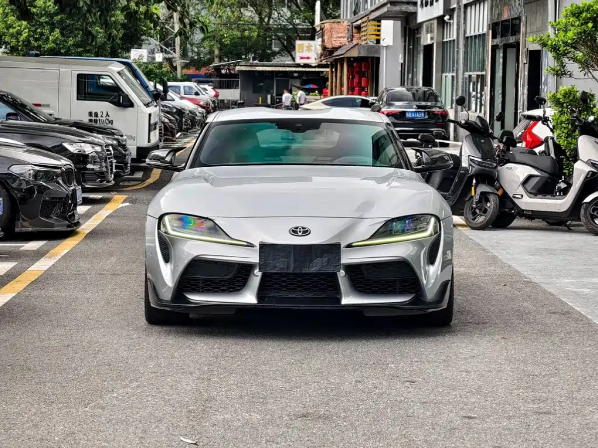 TOYOTA SUPRA