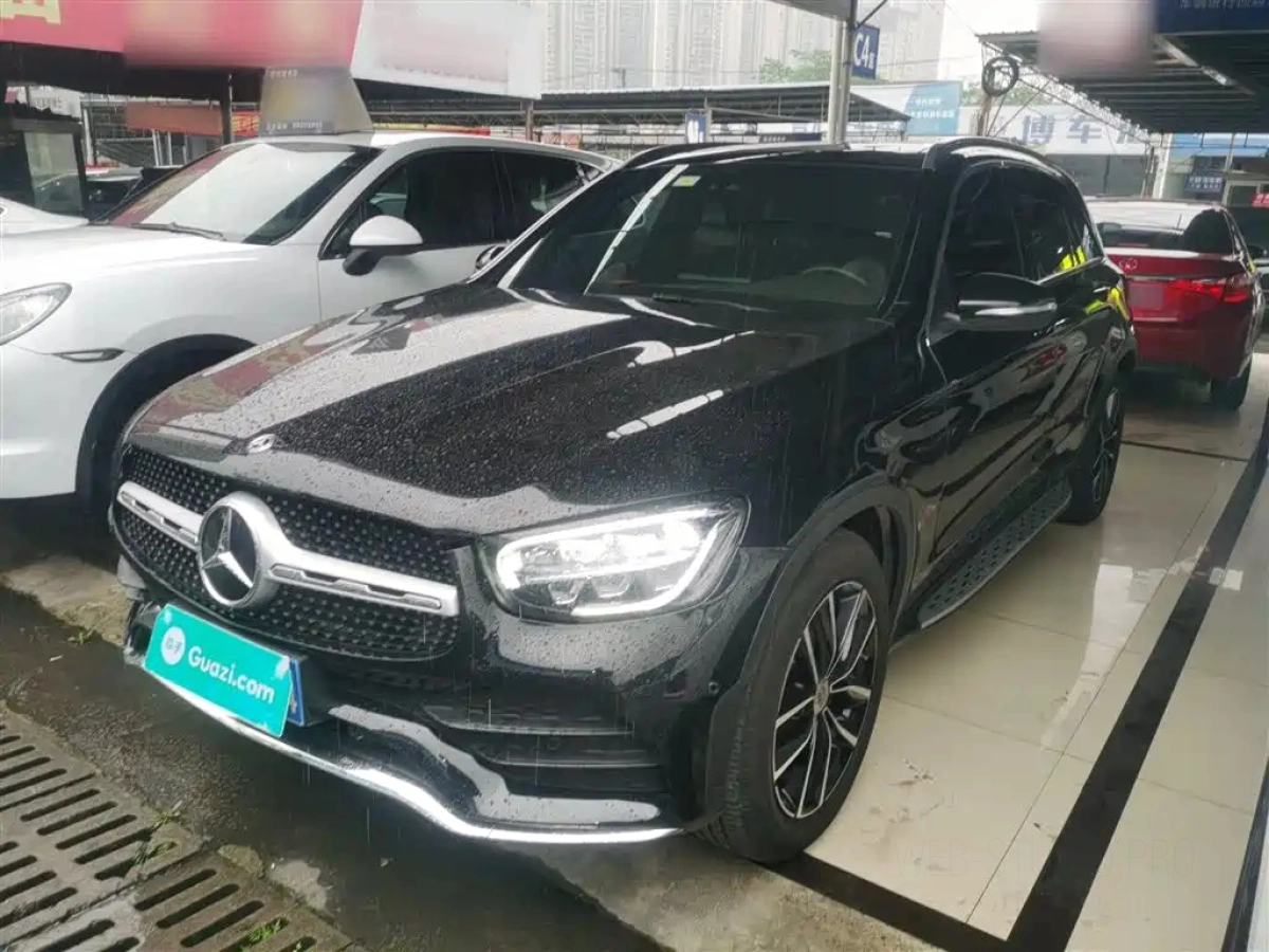 MERCEDES BENZ GLC  2020