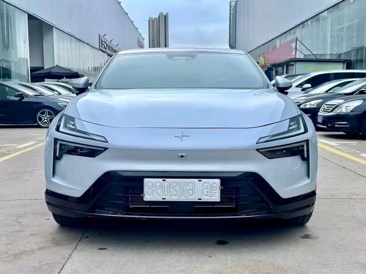 POLESTAR 4