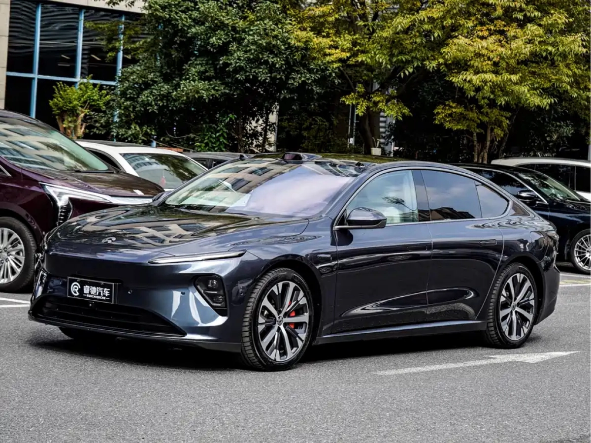 NIO ET7