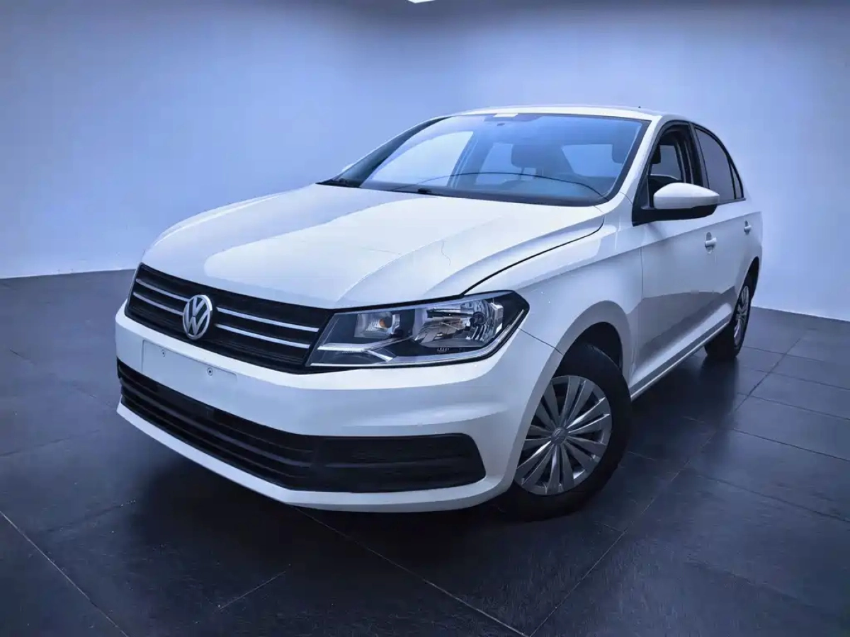 VOLKSWAGEN SANTANA  2019