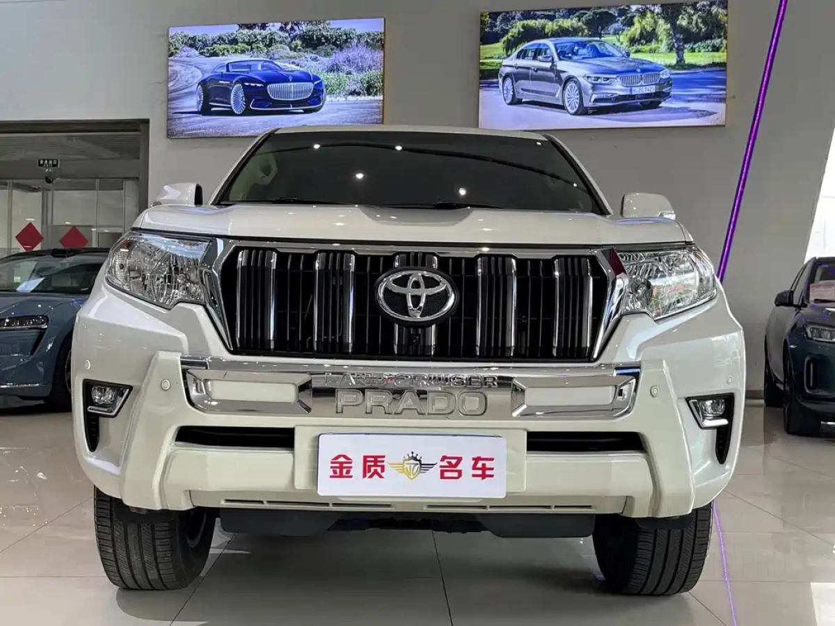 TOYOTA PRADO